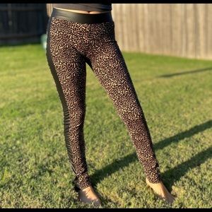 Guess/Leggings
